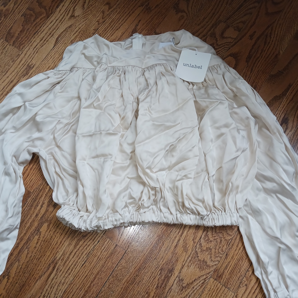 Cream Blouse with Voluminous Sleeves and Elastic Waistband